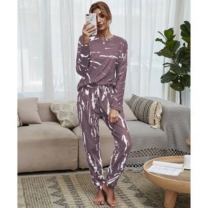 Purple Marble Print Long-Sleeve Tee & Joggers